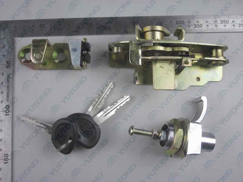 D Rear door lock 158A lock core lengthened by 10-1