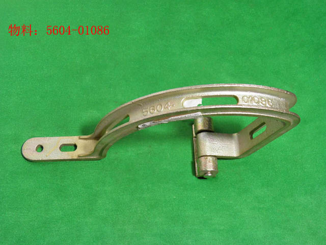 Rear engine door hinge assembly