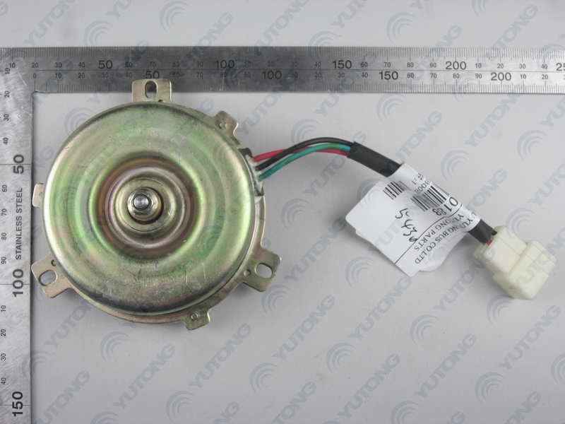Brushless motor 800B in front of the wind window
