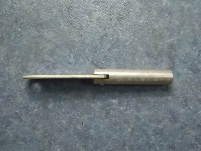 Прорезной штифт скользящего вала