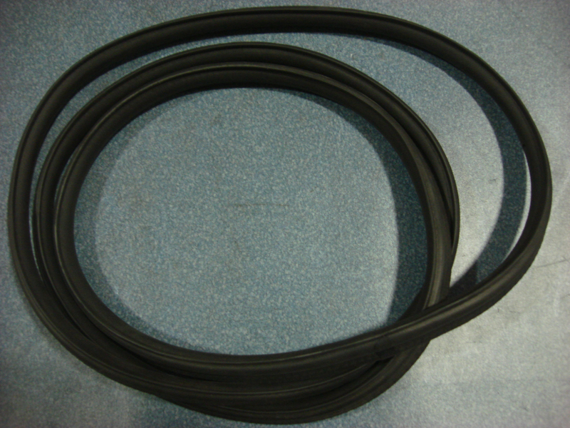 Main frame seal strip
