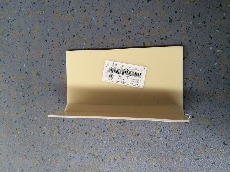 Baoding bus rear top maintenance port cover; gray and white