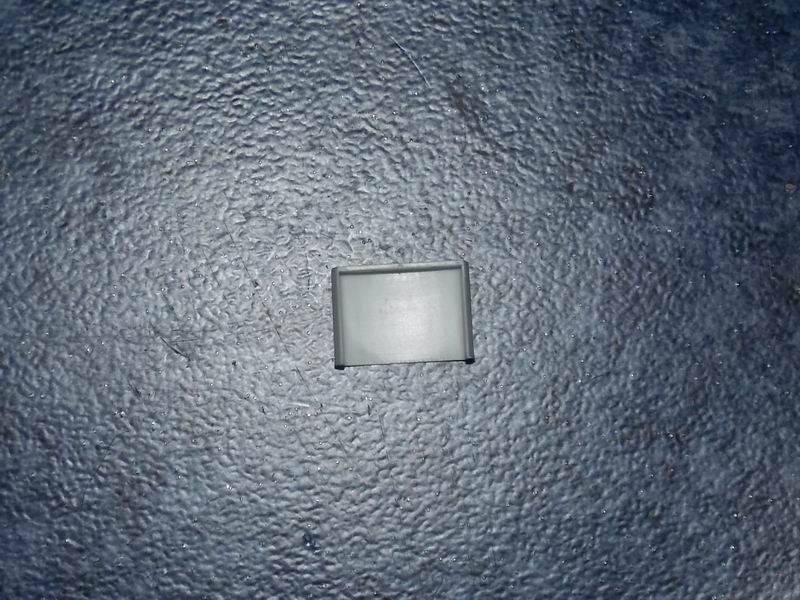 Strip plug, same color as 5805-11002, gray and white