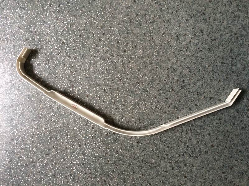 Front left air duct cover, 6121H no luggage rack