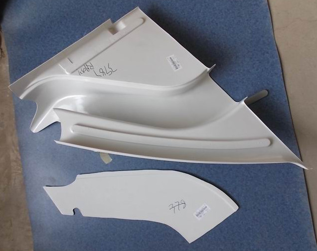 D Decorative parts on the upper side of the driver's window, 6127HW, 2-piece set