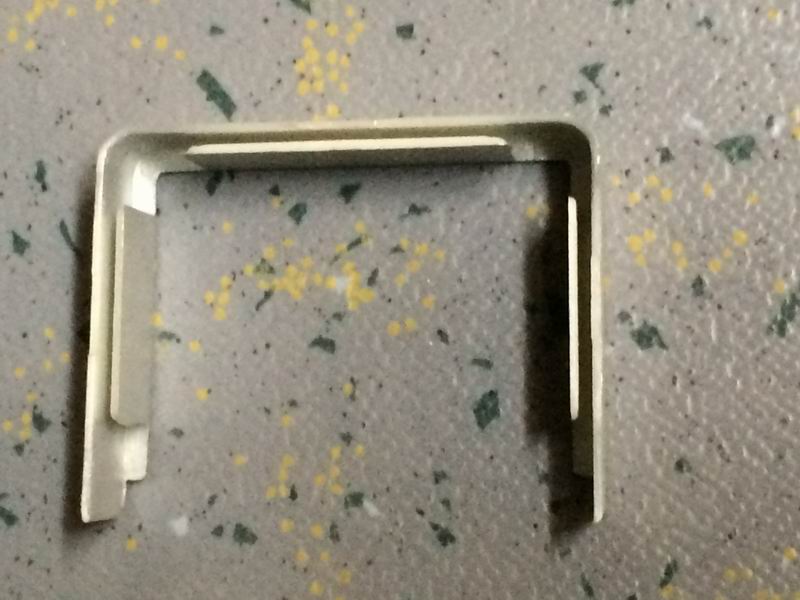 Lower seal of window column