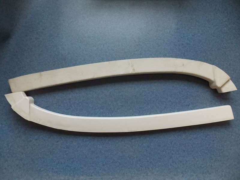 D Front windshield middle frame side decoration parts 6122HW9, 2-piece set