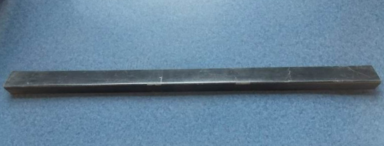Decorative parts on the middle door, the picture is the same as 5803-04827, the color is black-2