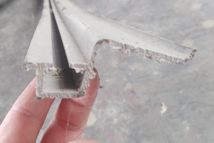 Внутренний корпус, оконная рама, ПВХ землистый 5,2 метра.