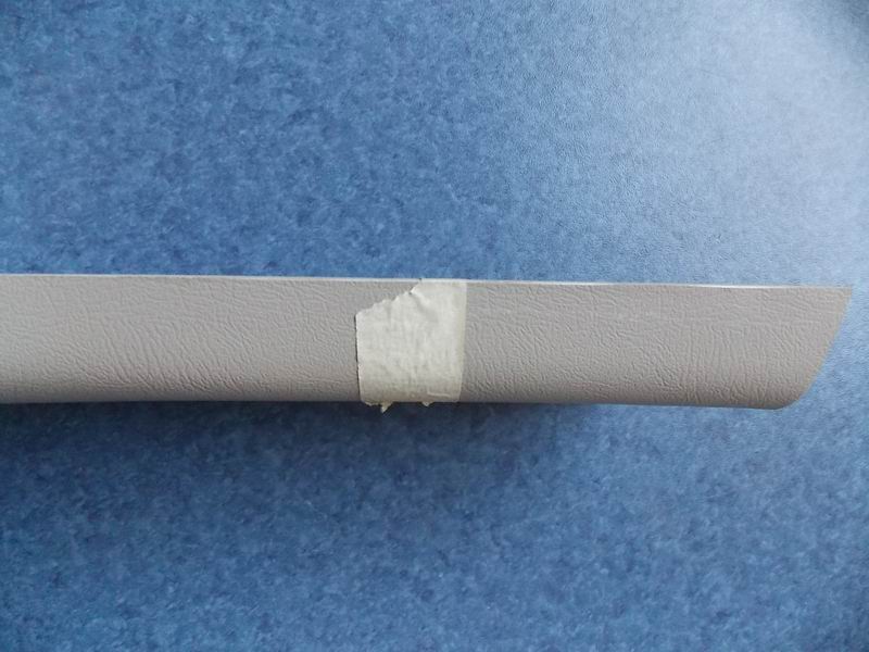 Window column decoration parts ZK6880H grayish-white (in front of the driver's window)-2