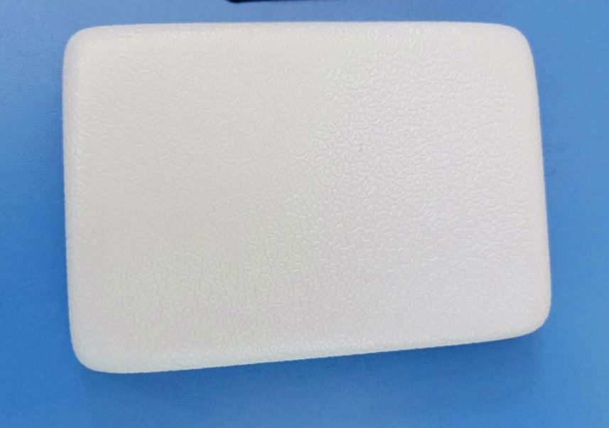 Детали внутренней отделки со стороны средней двери 6731G Рейн Белая Складная Дверь