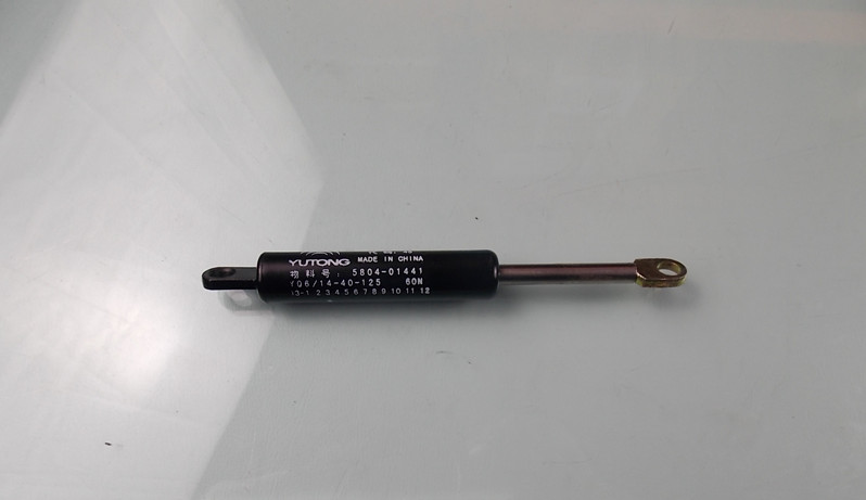 D R41 luggage rack door support