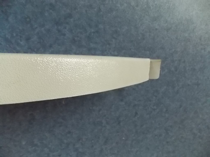 Left inner luggage rack plug (standard)-2