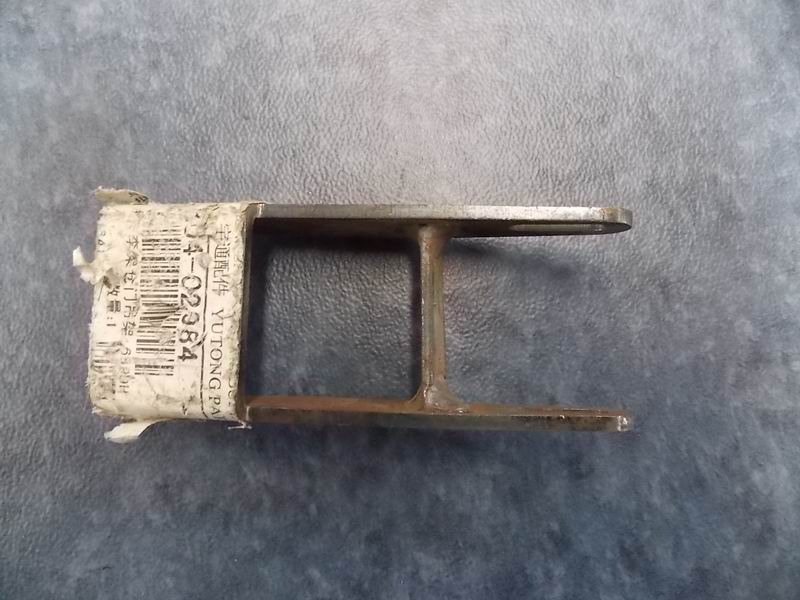 (49) Ordinary luggage rack door hanging fixture; 6899H-2