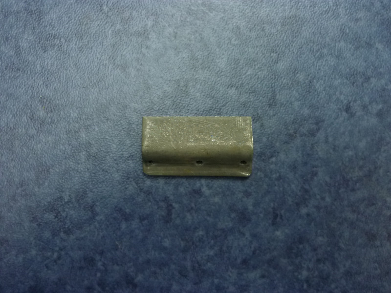 Ordinary luggage rack door stop (inside and outside, white paint sprayed); (49)