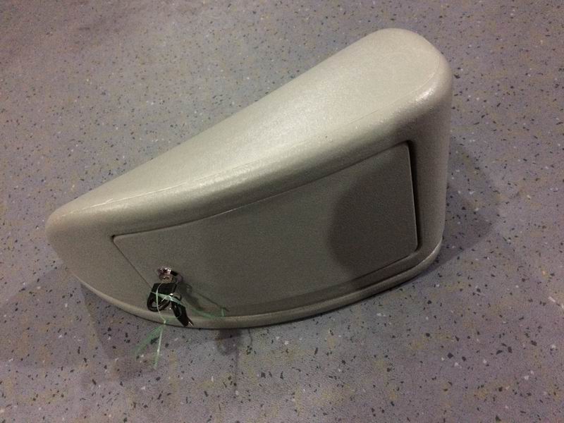 Ящик для хранения переднего правого багажника 6127H