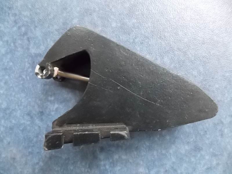 Luggage rack cover right bracket assembly-2