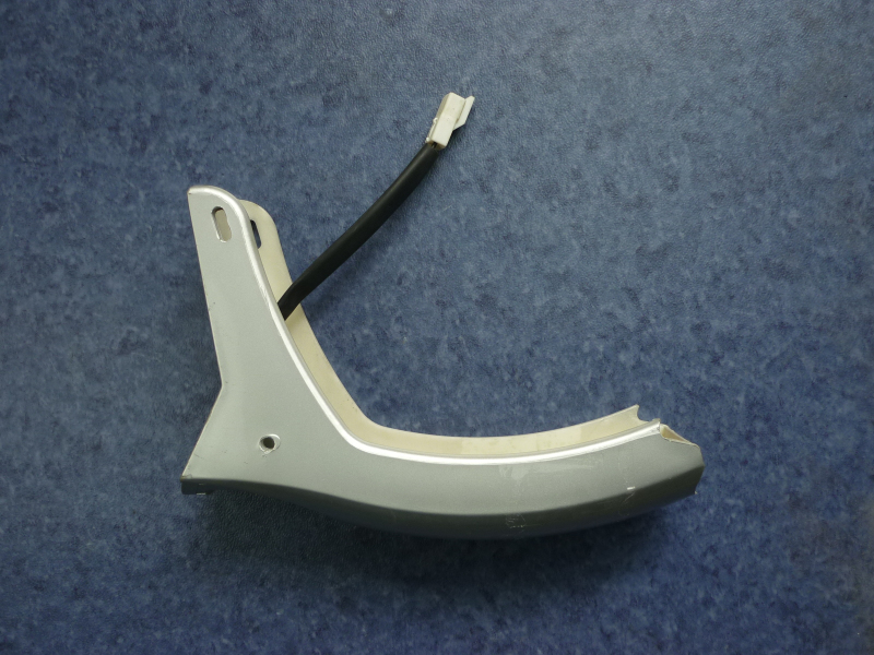 Fitting door luggage rack feet, sprayed with silver-gray metal paint 6122H9