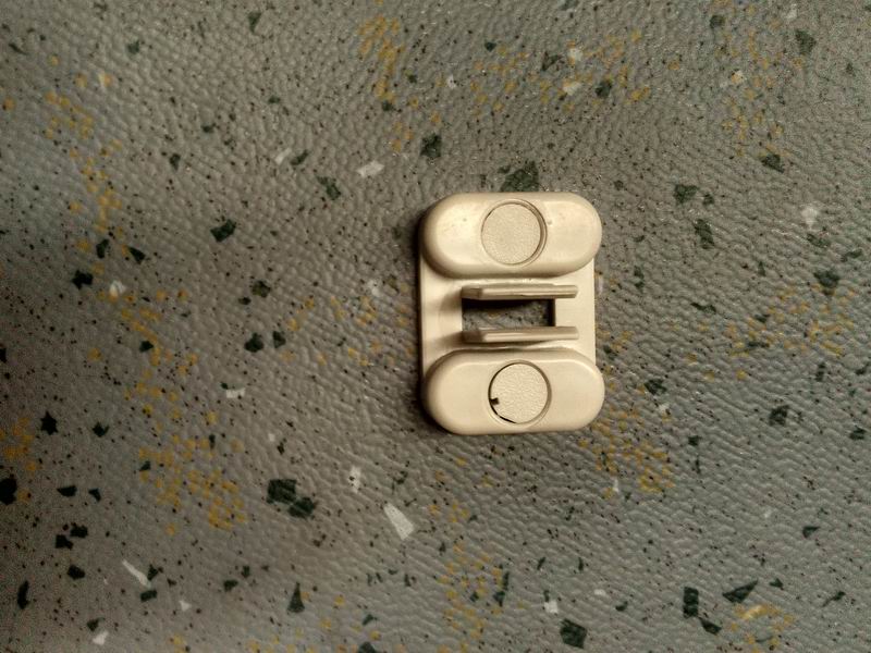 Luggage rack partition support; 6126HQ7