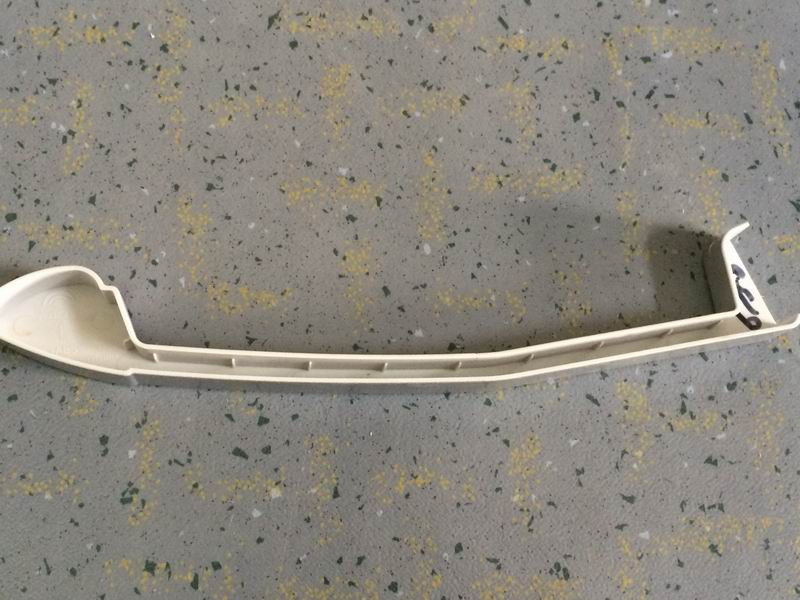 Left luggage rack rear head; ZK6127H-1