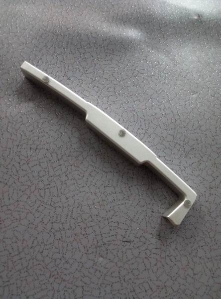 Front head of left wind duct; ZK6127H; notch