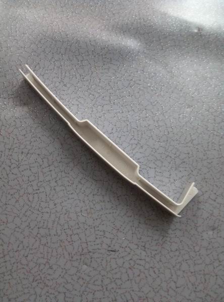 Front head of left wind duct; ZK6127H; notch-1