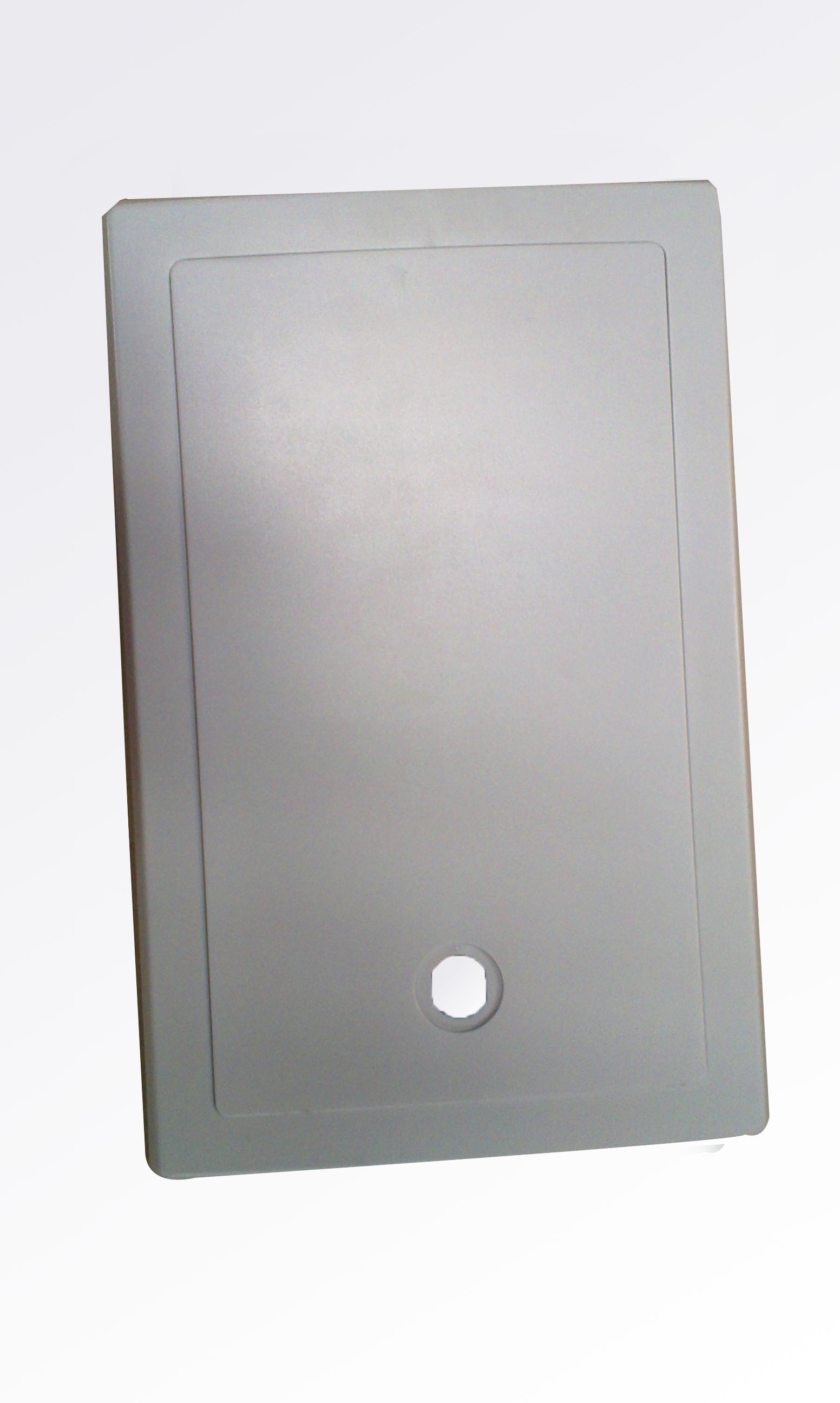 Монтаж дверцы для обслуживания воздуховодов, изготовленных методом литья под давлением; светло-серо-белый