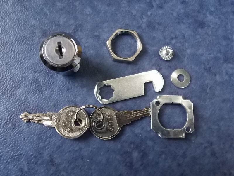 Private warehouse lock (with key)