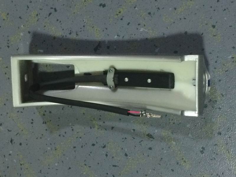 Fitting the door luggage rack feet; incomplete; 6129H; blue light-1