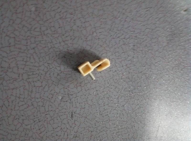 Nylon injection molding rear wheel cover clamp