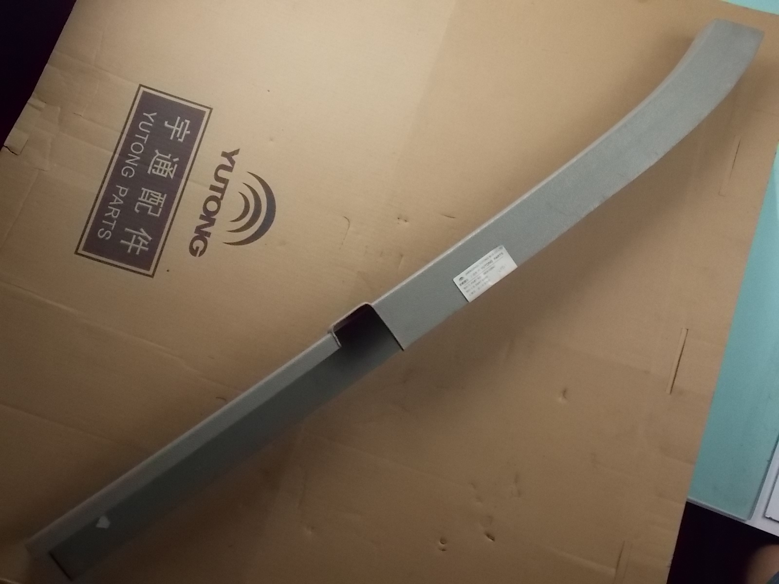 Детали декора первой колонны окна справа-2