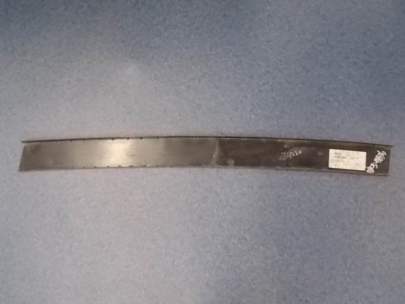 D Front circumference right column decoration parts