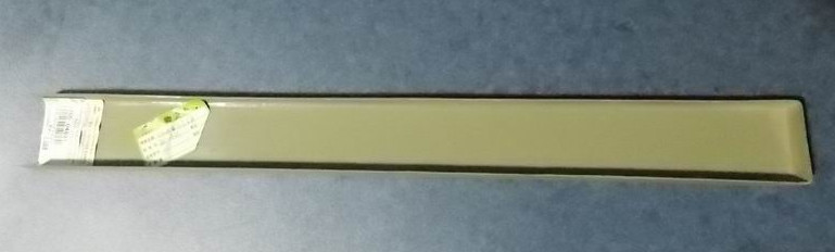 D Decorative parts under the rear pillar behind the passenger door