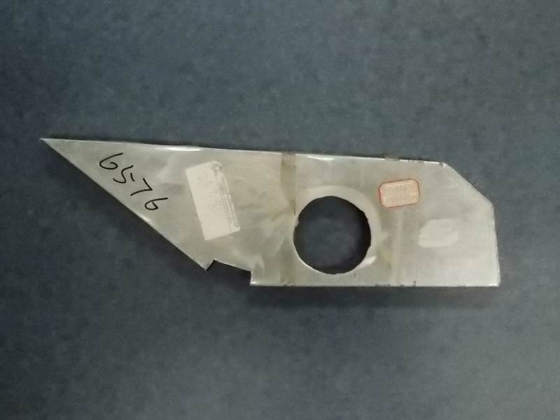 D Передняя правая крышка-1