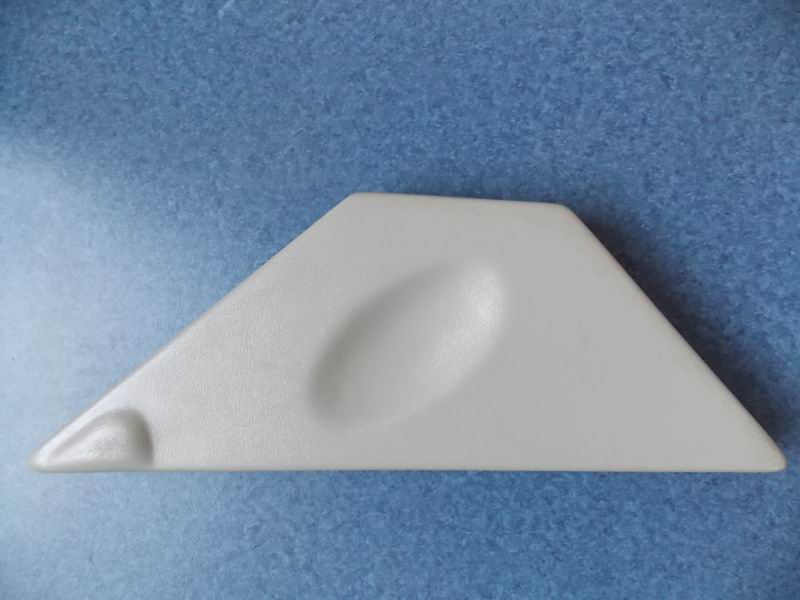 Decoration parts on the first pillar behind the passenger door-2