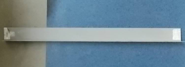 Inner skin of front door and rear column (off-white)