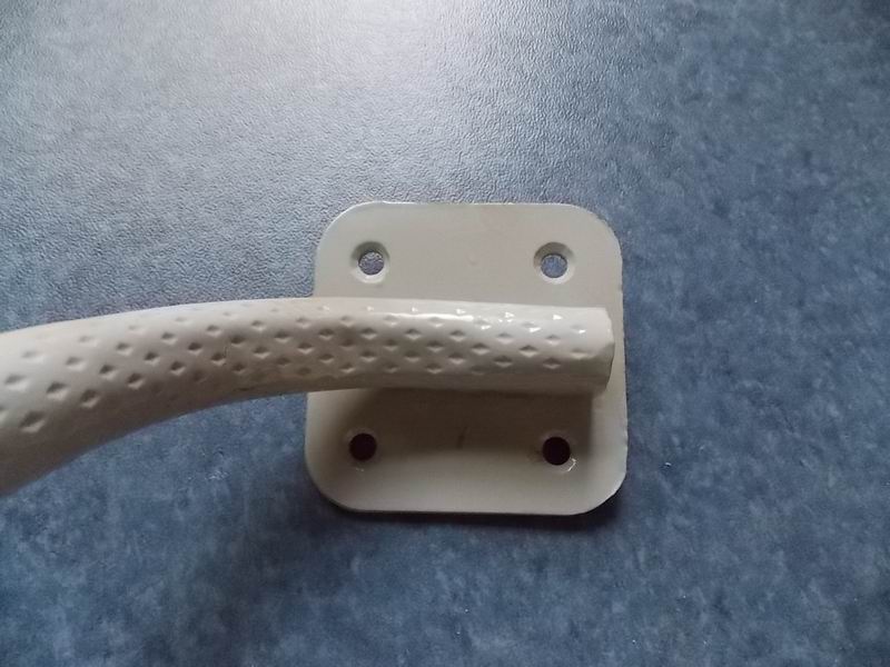 D High stair guardrail on the left rear window-1