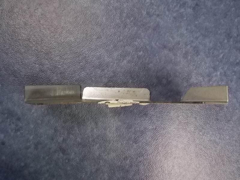 The lower right inner stop of the rear wind barrier; 6859H-2