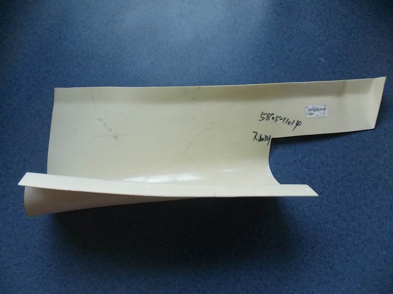 Декоративные детали заднего правого угла (верхний воздухозаборник)