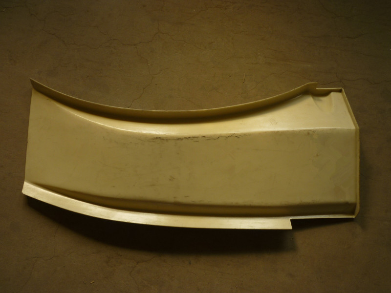 D Decorative parts on the right rear corner-1