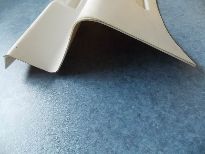 Left rear corner decoration-2