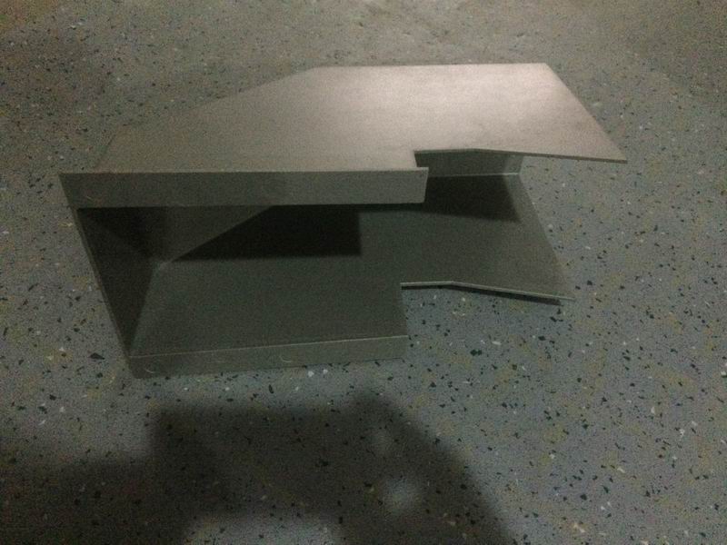 Middle door step harness shield (step slant surface) (90/Q80)