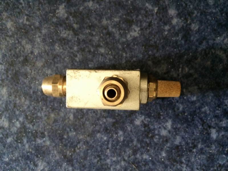 Пневматический тройник для раздвижных дверей (QV- 06 )