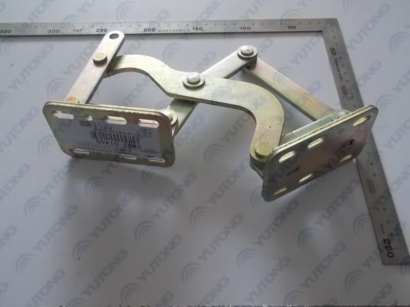 Rear hatch six-link hinge