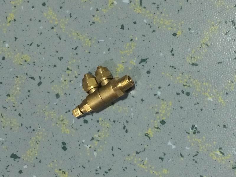 Double door steering valve