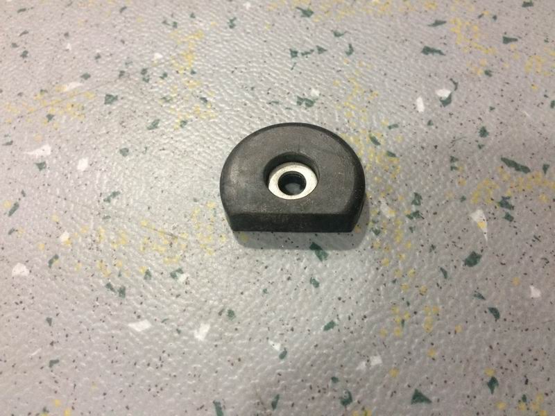 Rack anti-collision rubber pad