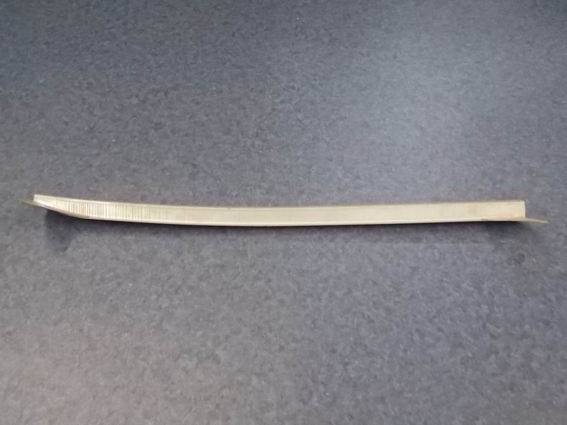 D vertical stop on the right-2