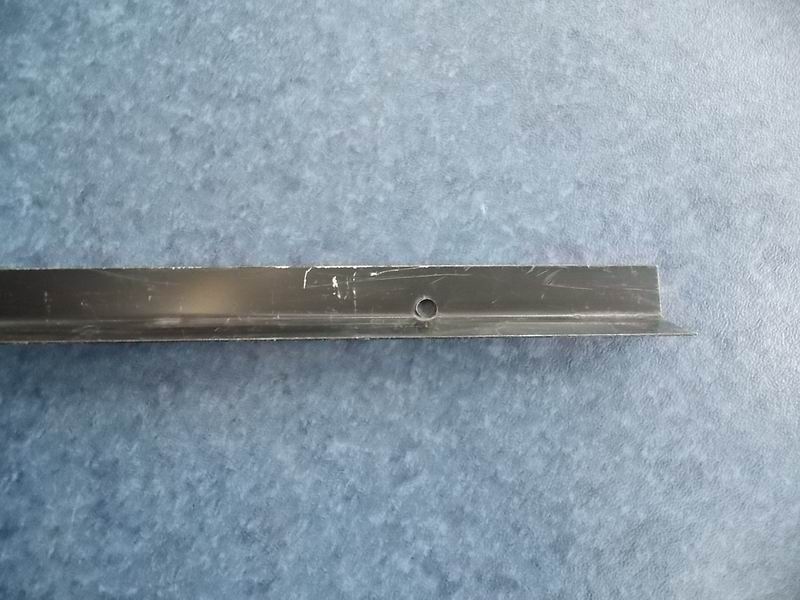 The fifth cabin door on the left side-2