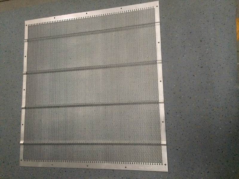Left rear wheel rear hatch filter (850*800, aluminum mesh)-1