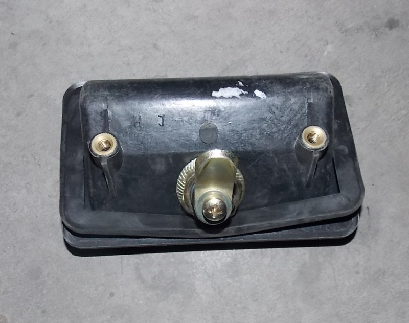 D 183 lock (one open three) 6118H